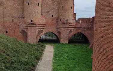 Poznajemy historię Warszawy 1