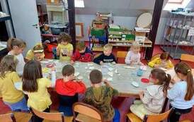 Szkliwienie w pracowni ceramicznej 7